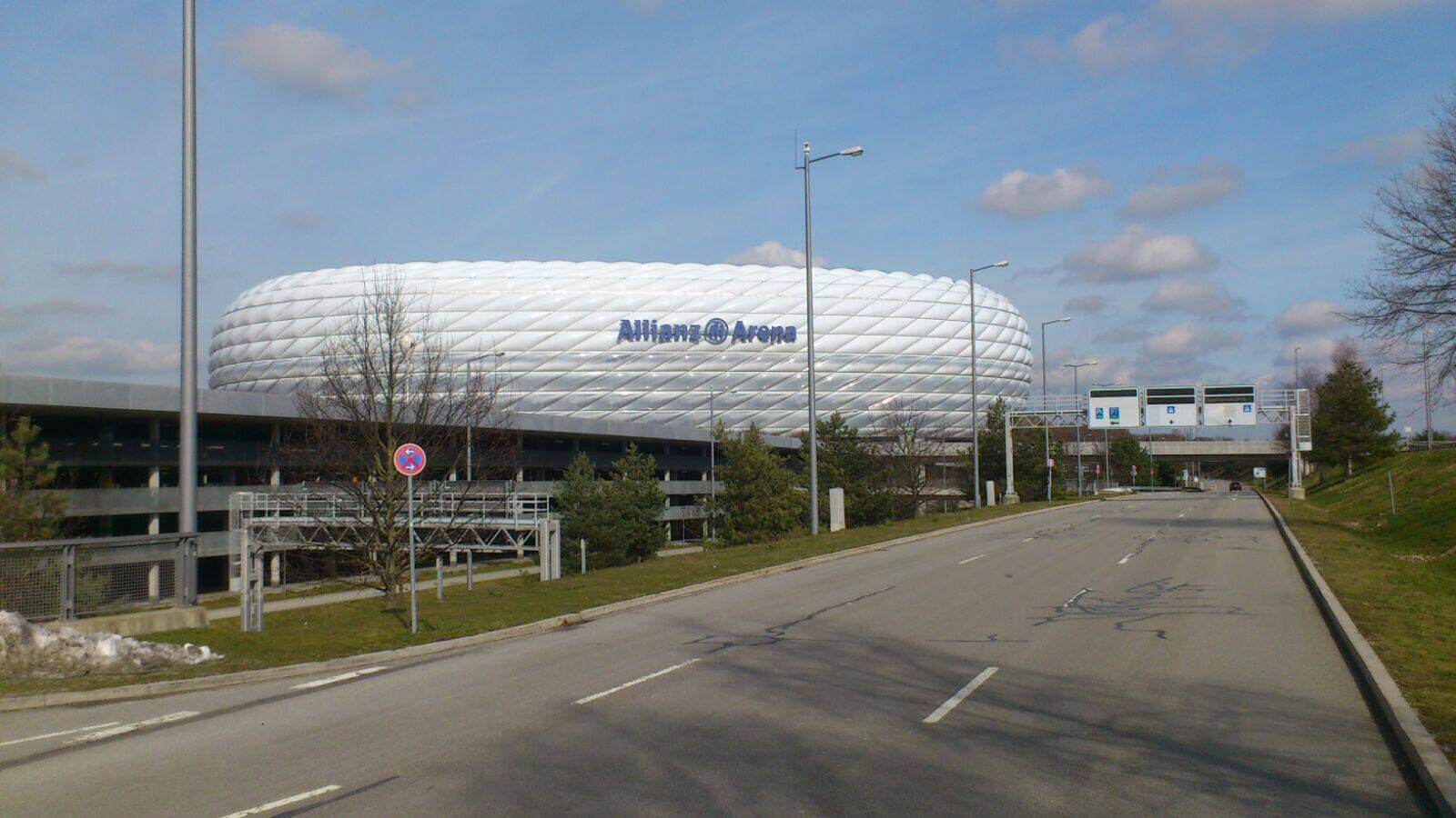 Dachdecker München Clauss Bedachungen Allianz Arena